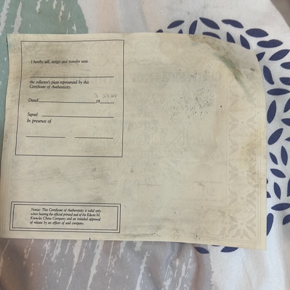 1984 Edna Hibel Mothers Day Plate,22k Gold Rim plate #4692E - Picture 6 of 9